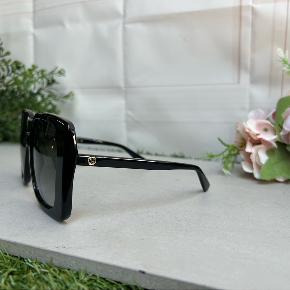 Gucci GG1314S  Sunglasses, Black/Grey Shaded,
55/19/140, Black/Grey/Gold Logo - Picture 5 of 16